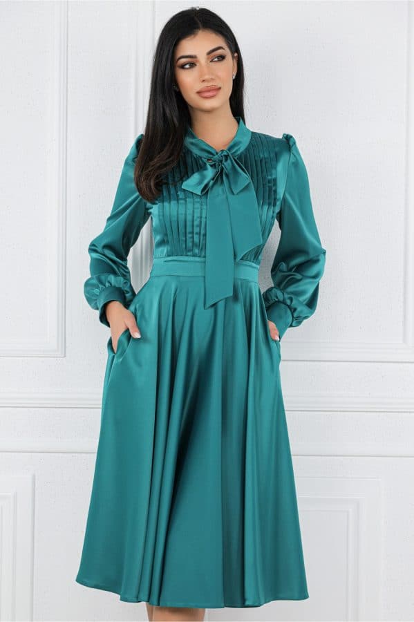 rochie mbg verde din satin cu pliuri pe bust si buzunare functionale 1327628 1074572 4 jpeg