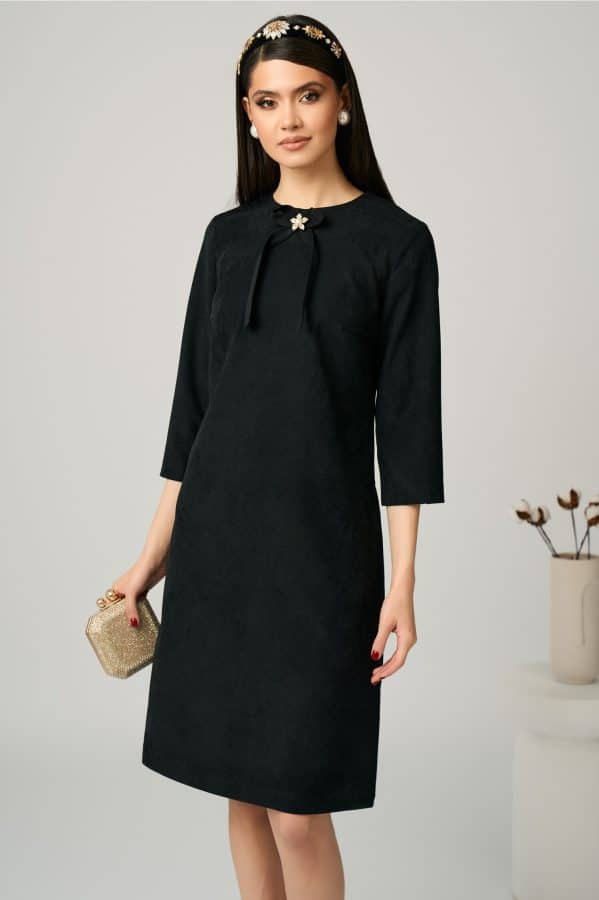 rochie dy fashion office din velur neagra cu funda si brosa 1350923 1095131 4 jpeg